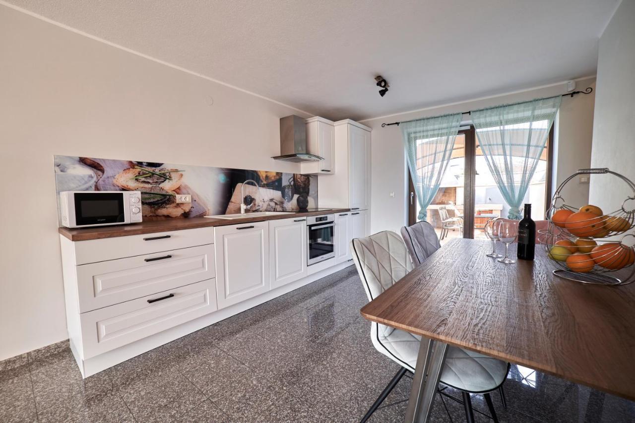 Haus Mila Villa Pavicini Luaran gambar