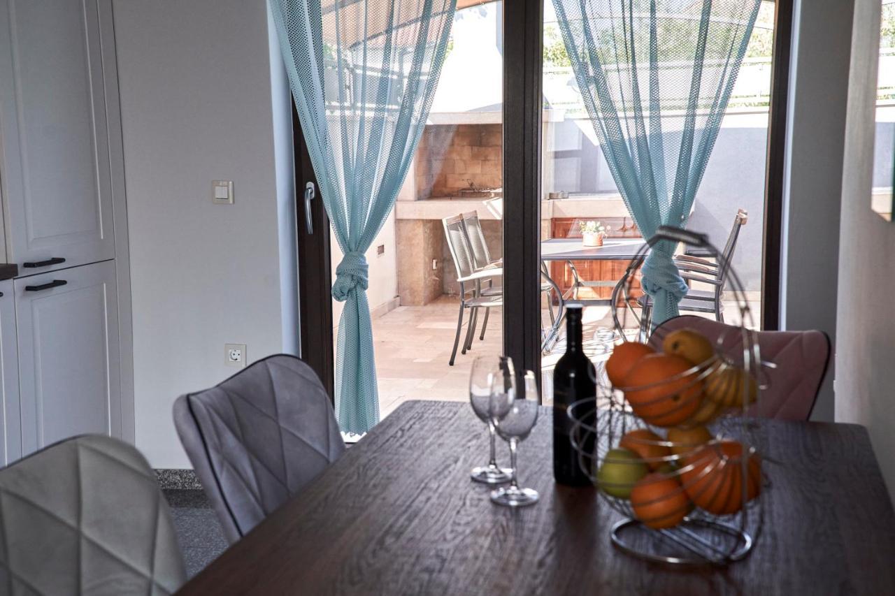 Haus Mila Villa Pavicini Luaran gambar