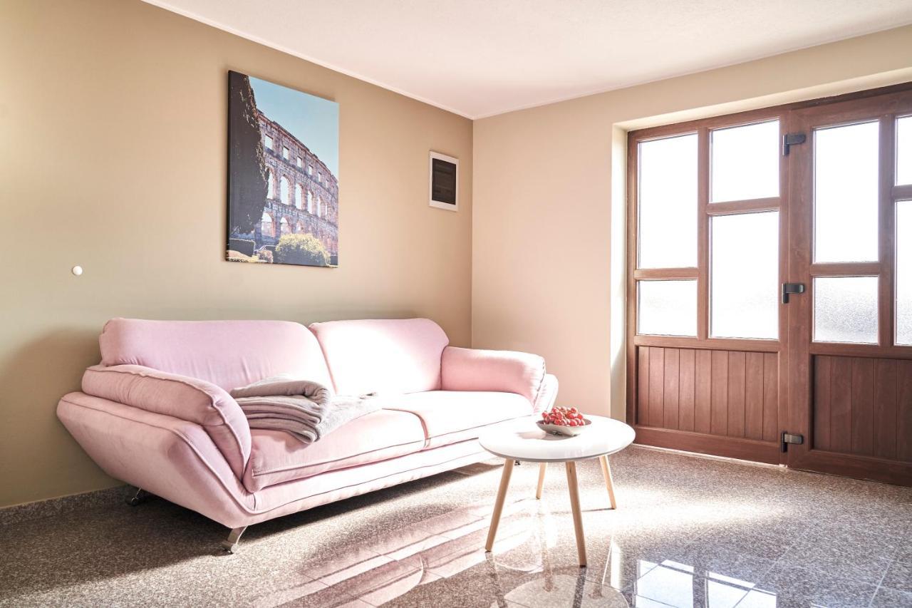 Haus Mila Villa Pavicini Luaran gambar