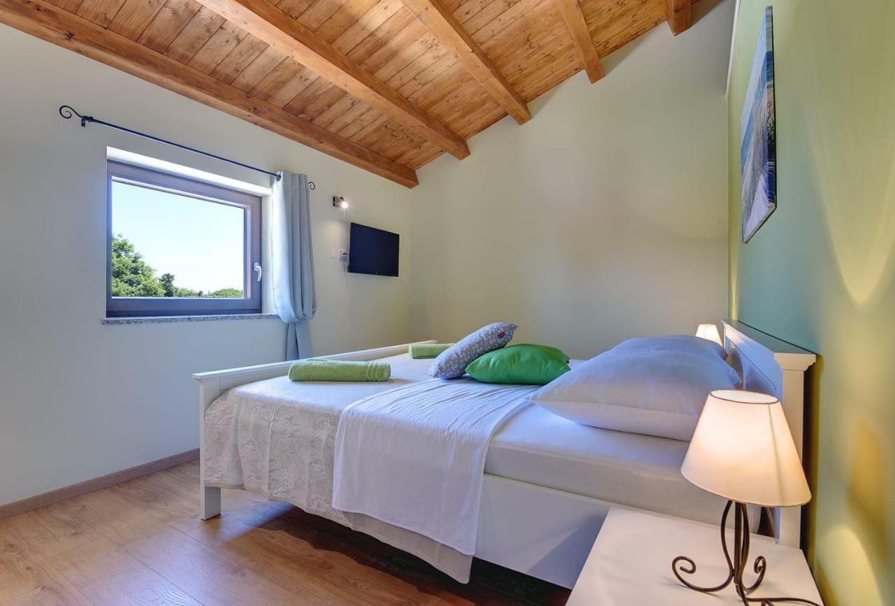 Haus Mila Villa Pavicini Luaran gambar